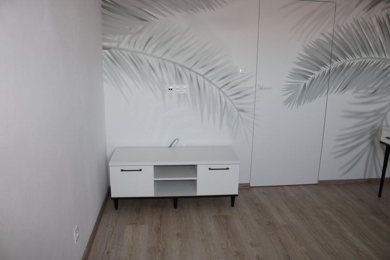 Stolik RTV wraz z toaletką